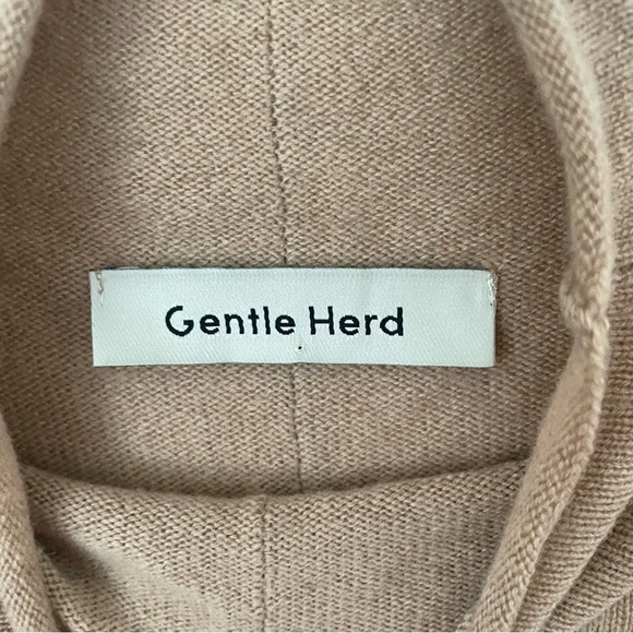 NWOT Gentle Herd cashmere and wool moc neck sweater in tan size M - Picture 8 of 10